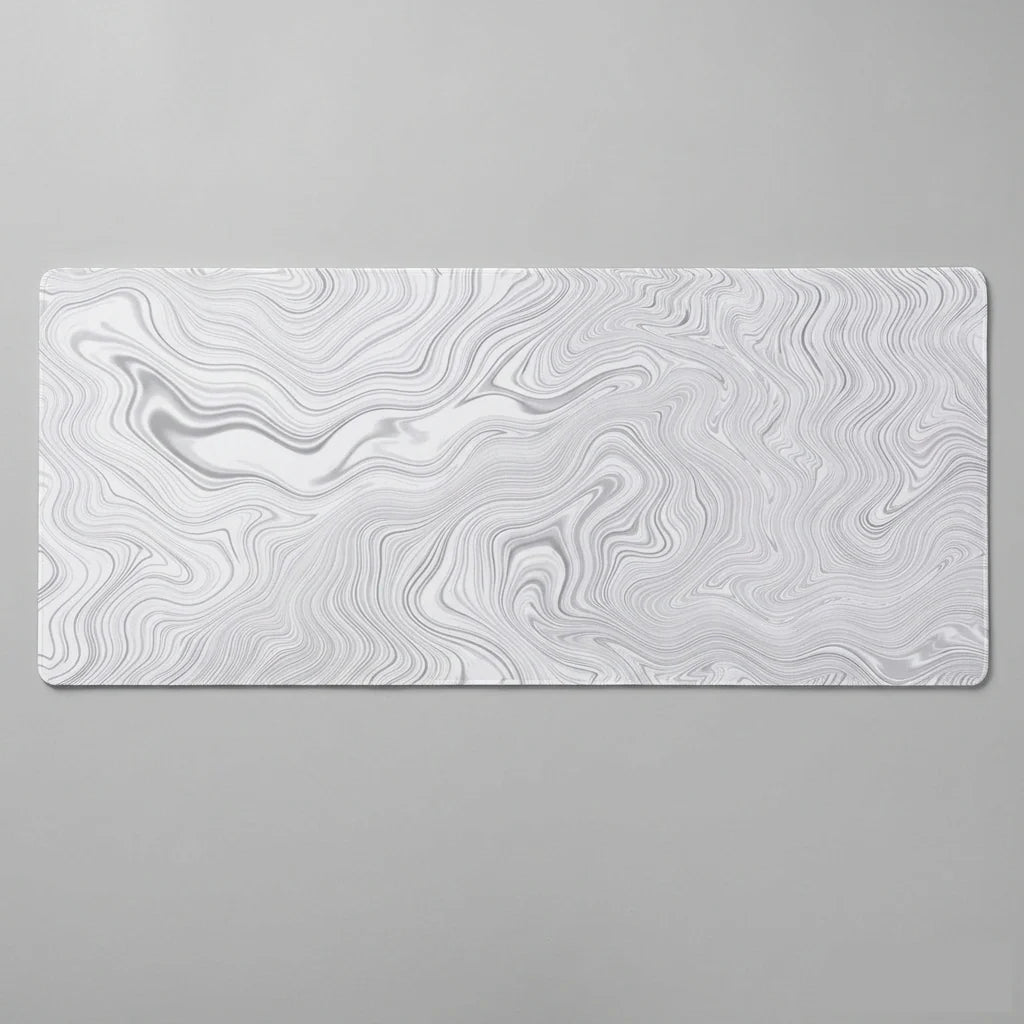 Tapis de souris blanc épuré sur bureau