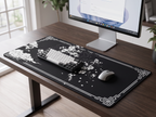 Tapis de souris Sakura Frame noir et blanc dans un setup premium, vue 1