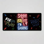 Tapis de souris gaming avec des logos gaming style lumineux